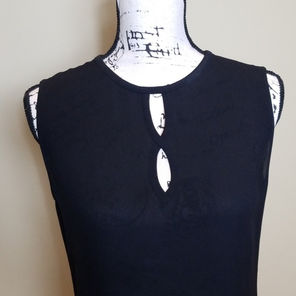 Gianni Versace black silk top with 2 eyelets - Picture 2 of 7